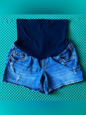 Indigo Blue Navy & Blue High-Waist Maternity Shorts